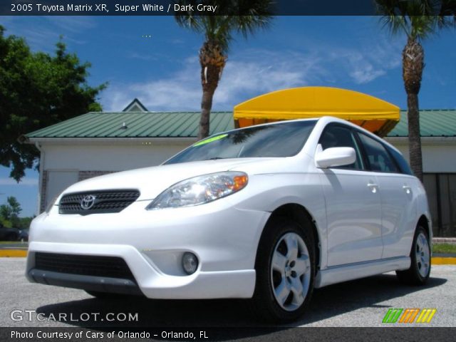 2005 Toyota Matrix XR in Super White