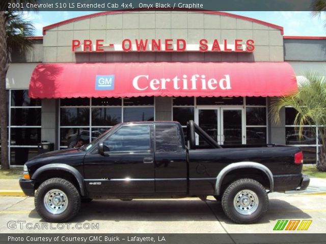 2001 Chevrolet S10 LS Extended Cab 4x4 in Onyx Black