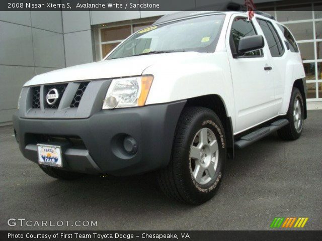 2008 Nissan Xterra S in Avalanche White