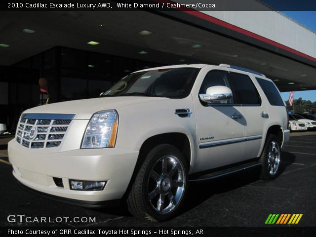 2010 Cadillac Escalade Luxury AWD in White Diamond