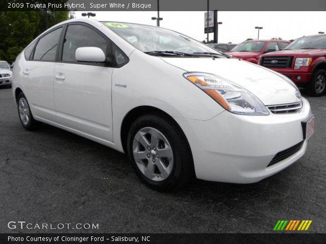2009 Toyota Prius Hybrid in Super White