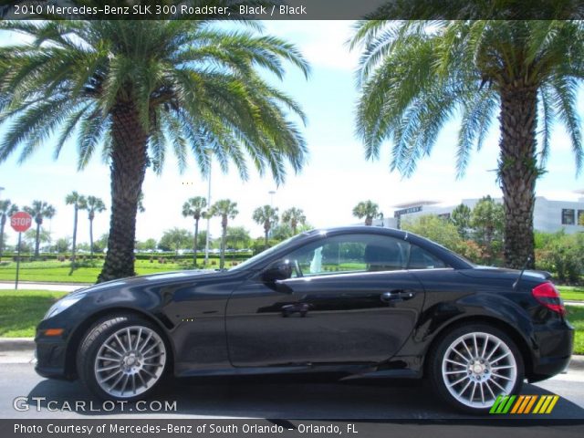 2010 Mercedes-Benz SLK 300 Roadster in Black