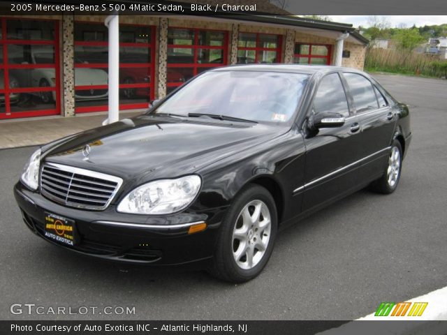 2005 Mercedes-Benz S 500 4Matic Sedan in Black