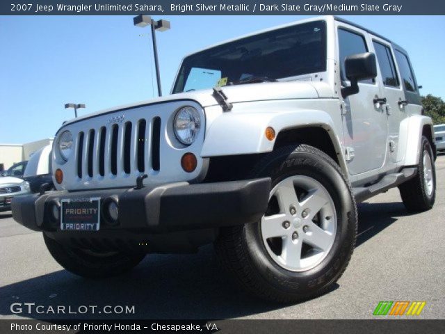 2007 Jeep Wrangler Unlimited Sahara in Bright Silver Metallic