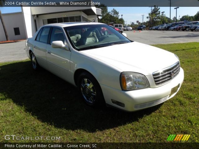 2004 Cadillac DeVille Sedan in White Diamond
