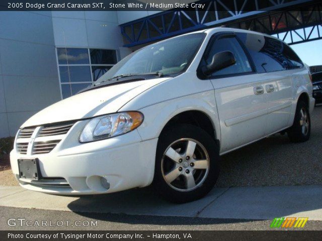 2005 Dodge Grand Caravan SXT in Stone White