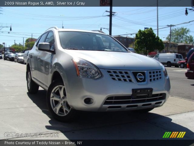 2009 Nissan Rogue SL AWD in Silver Ice