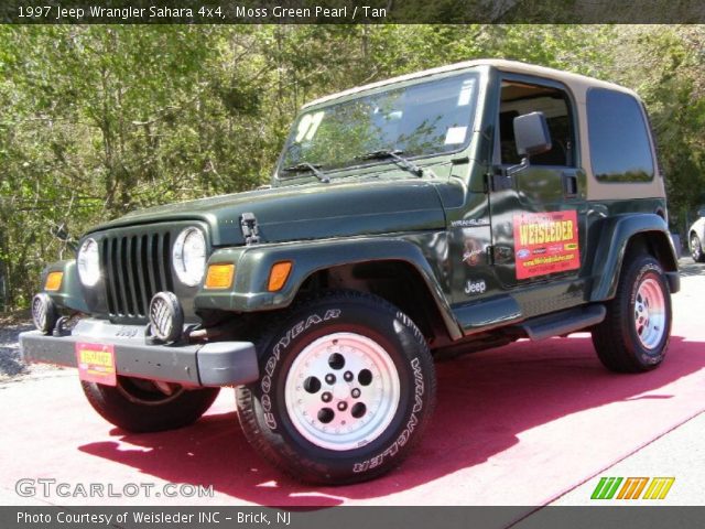 1997 Jeep Wrangler Sahara 4x4 in Moss Green Pearl