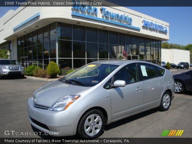 2006 Toyota Prius Hybrid in Classic Silver Metallic