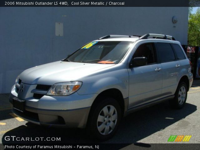 2006 Mitsubishi Outlander LS 4WD in Cool Silver Metallic