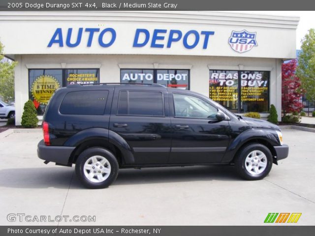 2005 Dodge Durango SXT 4x4 in Black