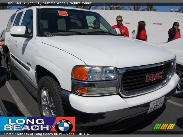 2005 GMC Yukon SLE in Summit White