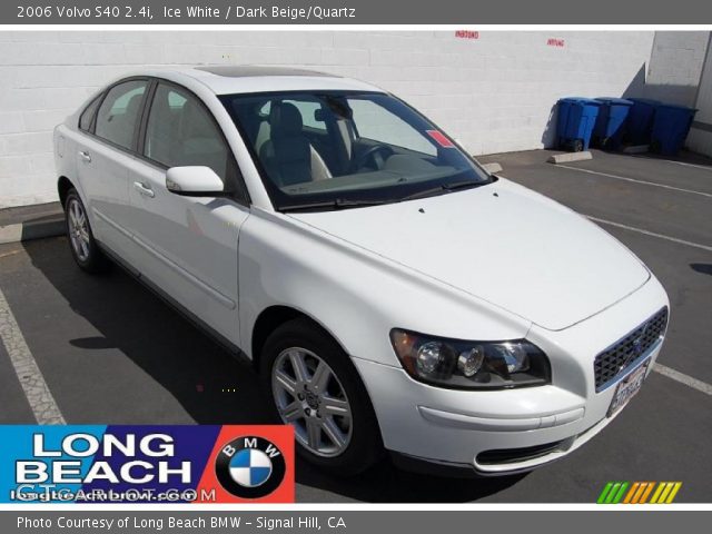 2006 Volvo S40 2.4i in Ice White