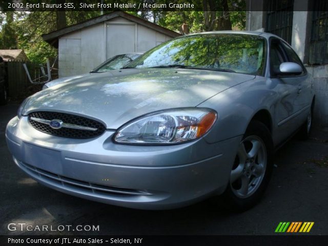 2002 Ford Taurus SES in Silver Frost Metallic