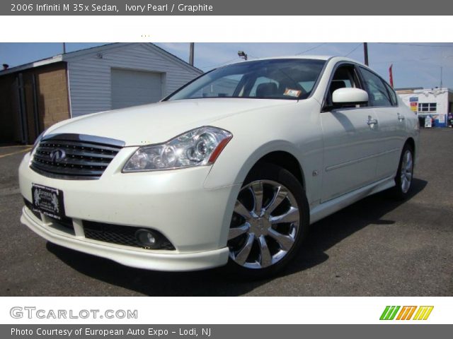 2006 Infiniti M 35x Sedan in Ivory Pearl