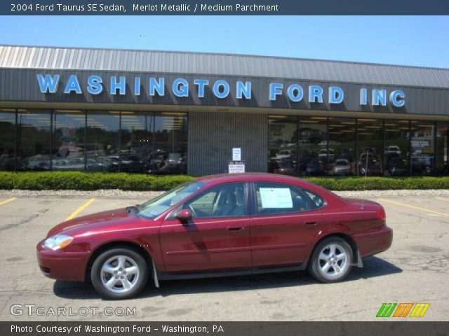 2004 Ford Taurus SE Sedan in Merlot Metallic