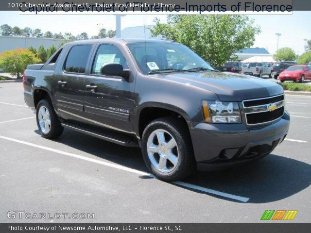 2010 Chevrolet Avalanche LS in Taupe Gray Metallic