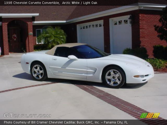 1998 Chevrolet Corvette Convertible in Arctic White