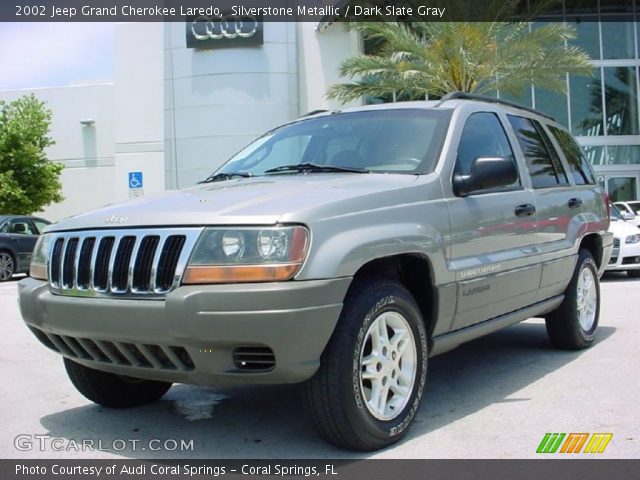 2002 Jeep Grand Cherokee Laredo in Silverstone Metallic