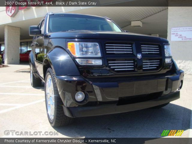 2007 Dodge Nitro R/T 4x4 in Black