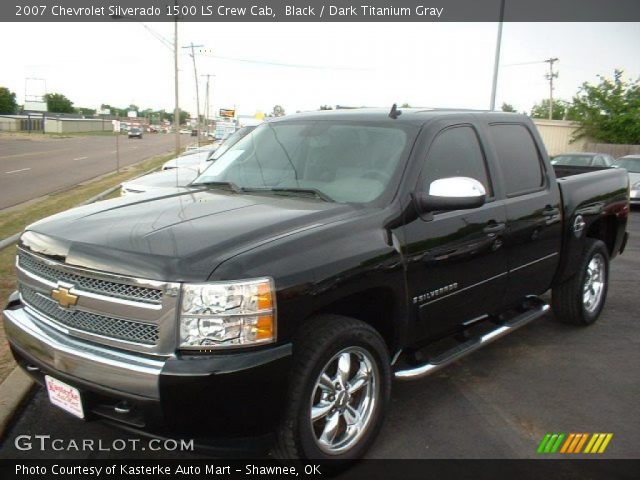 2007 Chevrolet Silverado 1500 LS Crew Cab in Black