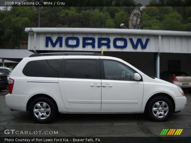 2008 Kia Sedona LX in White