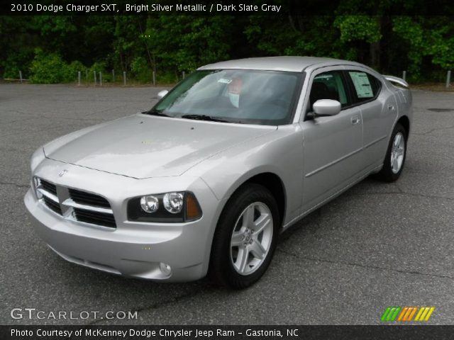 2010 Dodge Charger SXT in Bright Silver Metallic