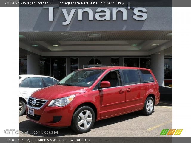 2009 Volkswagen Routan SE in Pomegranate Red Metallic