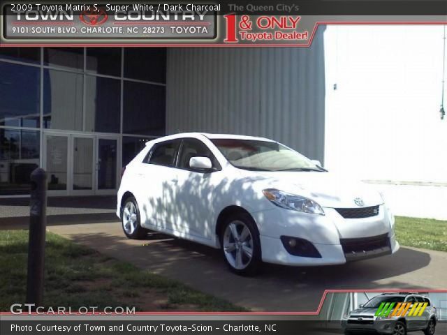 2009 Toyota Matrix S in Super White