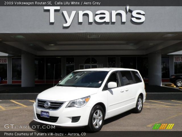 2009 Volkswagen Routan SE in Calla Lilly White