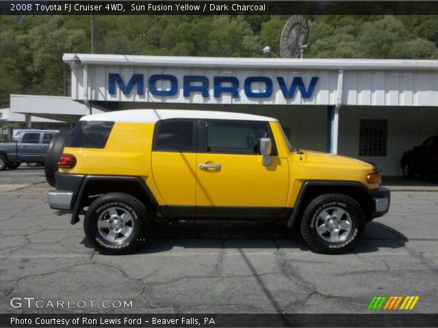 2008 Toyota FJ Cruiser 4WD in Sun Fusion Yellow
