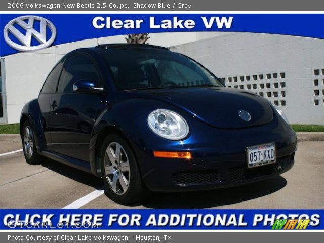 2006 Volkswagen New Beetle 2.5 Coupe in Shadow Blue