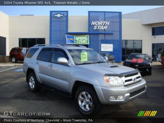 2004 Toyota 4Runner SR5 4x4 in Titanium Metallic