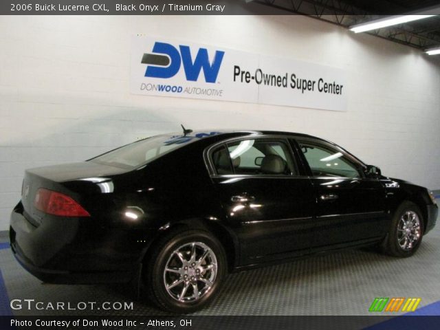 2006 Buick Lucerne CXL in Black Onyx