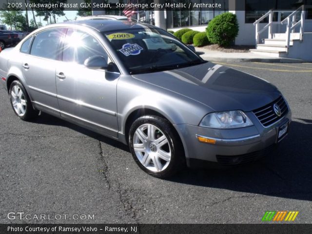 2005 Volkswagen Passat GLX Sedan in Stonehenge Grey Metallic