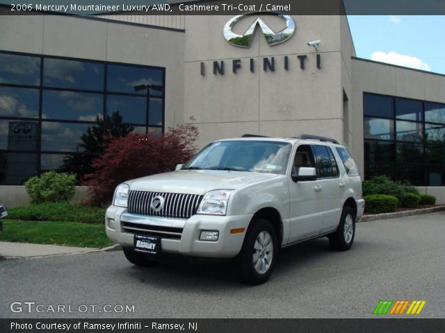2006 Mercury Mountaineer Luxury AWD in Cashmere Tri-Coat