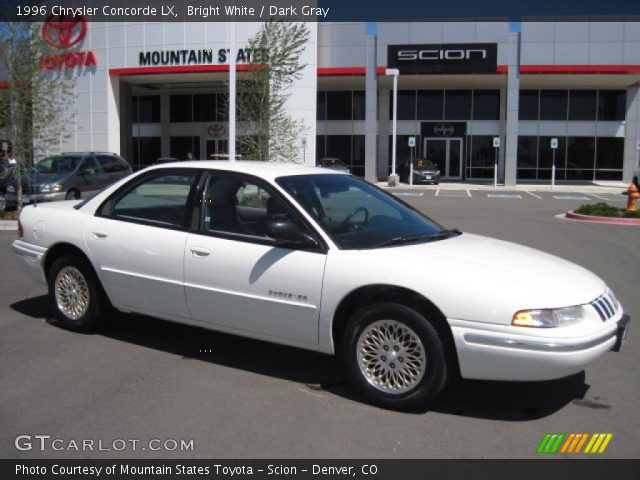 1996 Chrysler Concorde LX in Bright White. Click to see large photo.