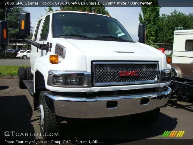 2009 GMC C Series Topkick C4500 Crew Cab Chassis in Summit White