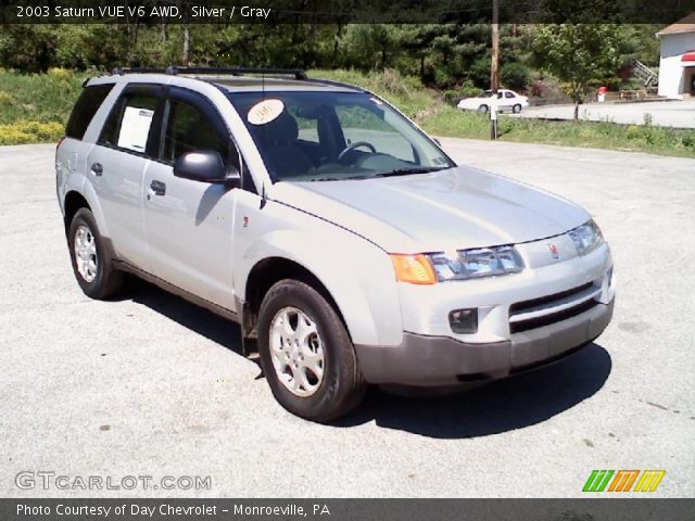 2003 Saturn VUE V6 AWD in Silver