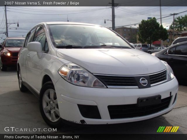 2007 Nissan Versa S in Fresh Powder