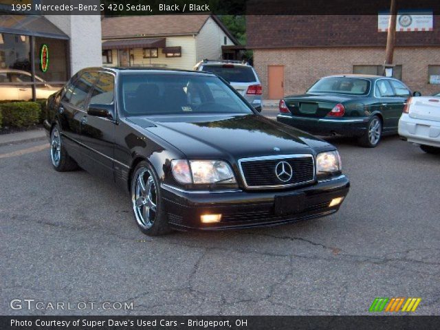 1995 Mercedes-Benz S 420 Sedan in Black