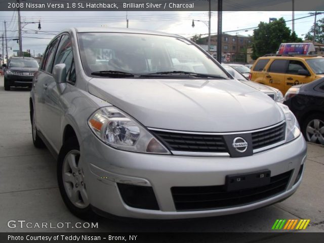 2008 Nissan Versa 1.8 SL Hatchback in Brilliant Silver