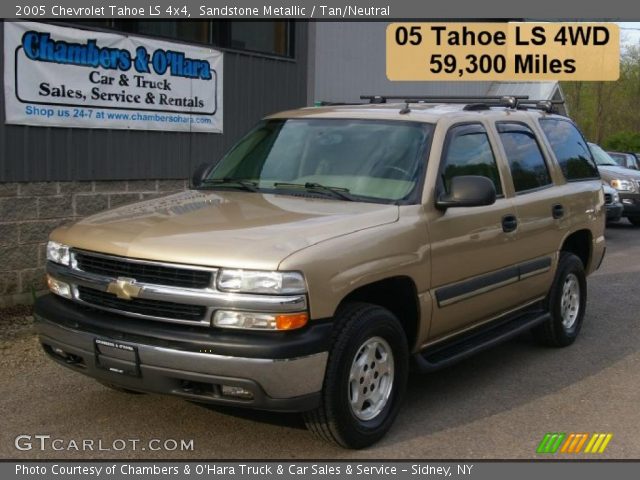 2005 Chevrolet Tahoe LS 4x4 in Sandstone Metallic