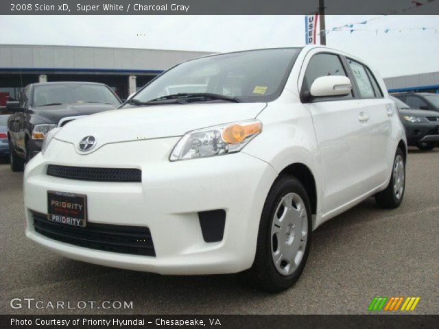 2008 Scion xD  in Super White