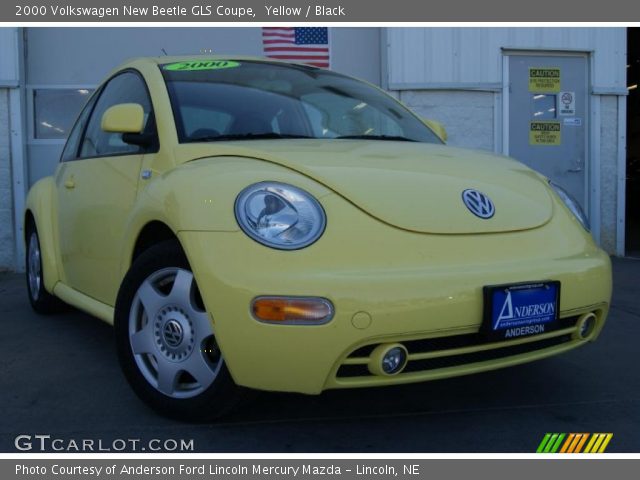 2000 Volkswagen New Beetle GLS Coupe in Yellow