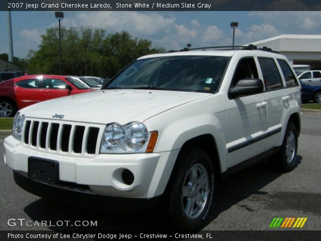 2007 Jeep Grand Cherokee Laredo in Stone White