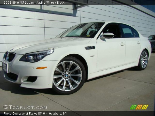 2008 BMW M5 Sedan in Alpine White