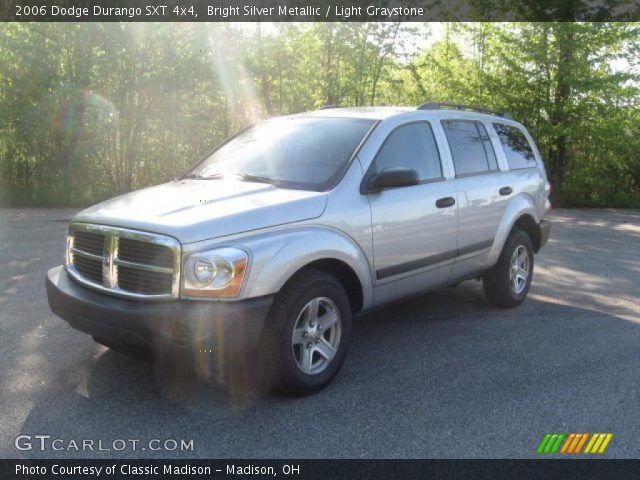 2006 Dodge Durango SXT 4x4 in Bright Silver Metallic