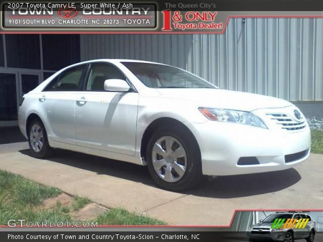 2007 Toyota Camry LE in Super White