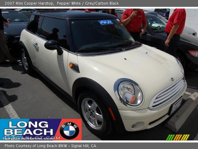 2007 Mini Cooper Hardtop in Pepper White